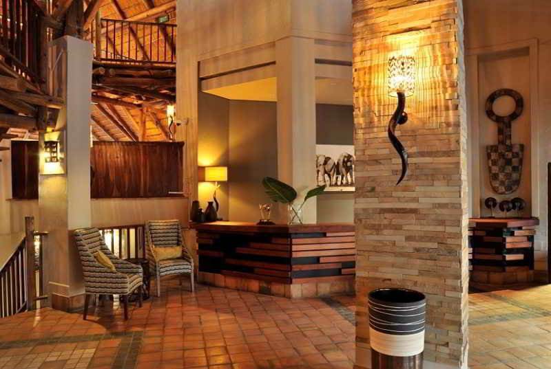 Victoria Falls Safari Suites ภายนอก รูปภาพ